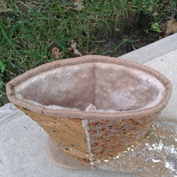 385 Fifth Goldtone Sequin Bootie Slippers - Picture 7 of 7